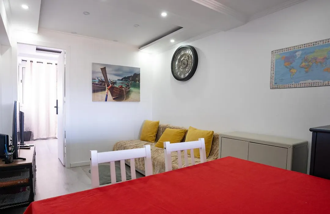 Airport Room-1